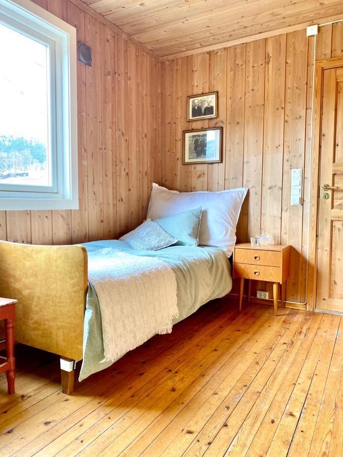 Stort Og Autentisk Hus I Skjak - Kort Vei Til Lom! Exterior foto