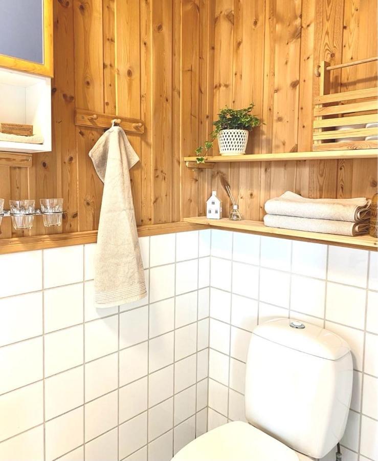 Stort Og Autentisk Hus I Skjak - Kort Vei Til Lom! Exterior foto