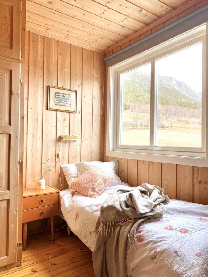 Stort Og Autentisk Hus I Skjak - Kort Vei Til Lom! Exterior foto
